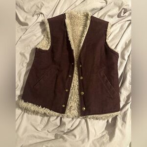 Woolrich - Reversible Sherpa Vest- Brown